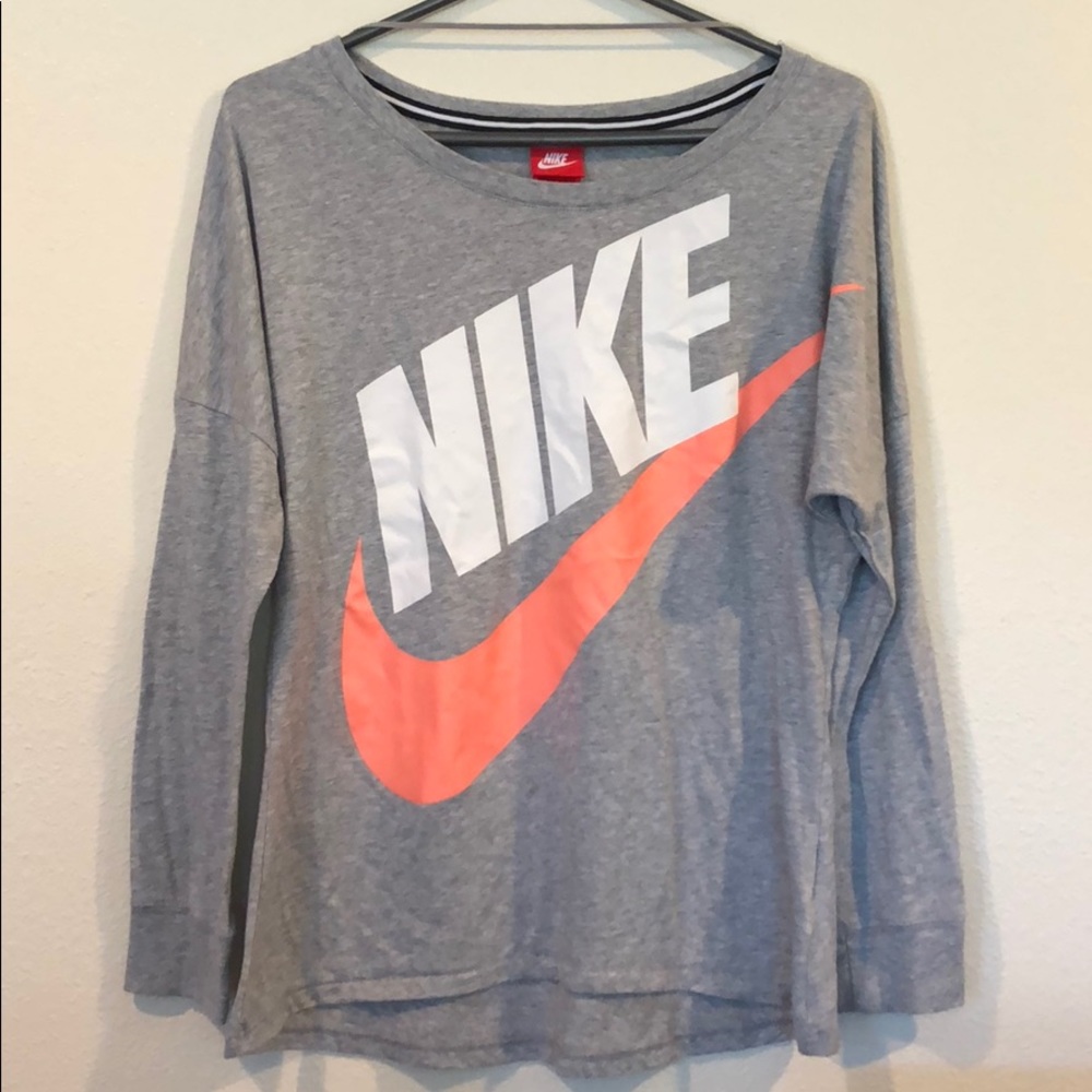 Women’s Nike long sleeve. Size M